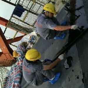 米兰体育在线登陆-米兰(中国)员工在做复合润滑涂层